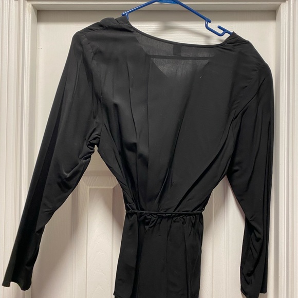 Old Navy Black Blouse - Picture 3 of 3